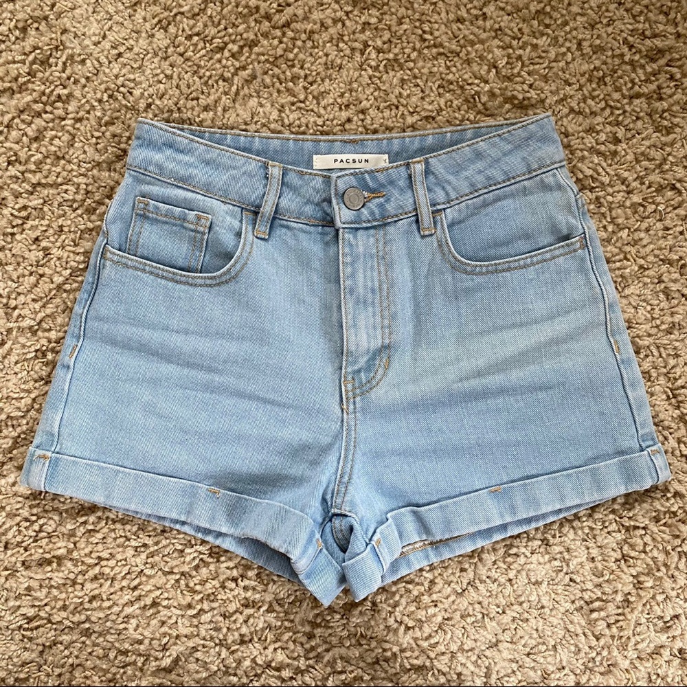 pacsun light wash denim mom shorts